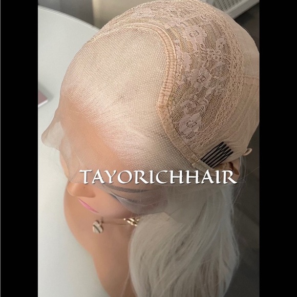 Beautiful wig I bought it off Etsy by Taylor Rich hair. Never wore limited deal - Picture 6 of 13